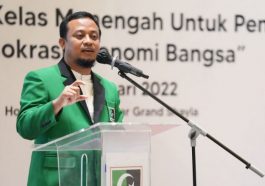 Plt Gubernur Sulsel, Andi Sudirman Sulaiman, memberikan sambutan dalam pembukaan Muswil KAHMI Sulsel di Kota Makassar, Sabtu (15/1/2022). Humas Pemprov Sumsel