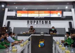 Pertemuan antara pengurus KAHMI Bojonegoro dengan Kapolres AKBP Muhammad dan jajaran di Mapolres Bojonegoro, Jatim, pada Selasa (25/1/2022). Foto Beritabojonegoro.com