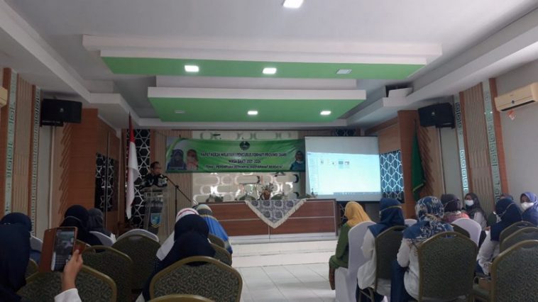 Rapat Kerja Wilayah I FORHATI Jambi di Pendopo Rumah Dinas Wakil Wali Kota Jambi, Selasa (1/2/2022). Foto Jamberita.com