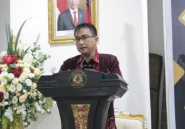 Anggota Ombudsman RI (ORI), Hery Susanto, menyampaikan sambutan dalam dialog terkait pelayanan publik di Aula Rumah Dinas Wali Kota Balikpapan, Kaltim, Jumat (25/3/2022). Dokumentasi Ombudsman