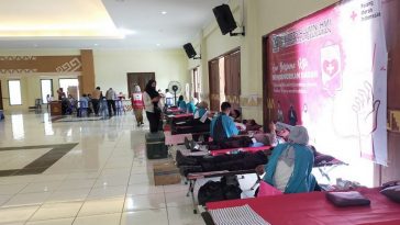 Kegiatan donor darah yang digelar MD KAHMI Pesawaran di GSG Pemkab Pesawaran, Lampung, pada Senin (28/3/2022). Foto Wartamu.id