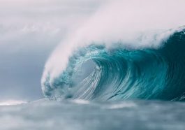 Ilustrasi tsunami. Unsplash