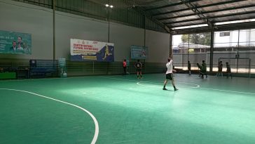 Suasana turnamen futsal KAHMI Cup di Sport Center DPR, Jakarta, pada Kamis (14/9/2023). Foto LMD MN KAHMI/Fatah Sidik