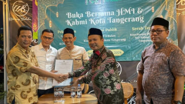 Anggota DPRD Kota Tangerang asal Fraksi Golkar, Rusdi Alam, resmi menahkodai KAHMI Kota Tangerang di sela-sela buka puasa bersama dengan kader-kader HMI se-Tangerang Raya, Selasa (26/3/2024). Istimewa