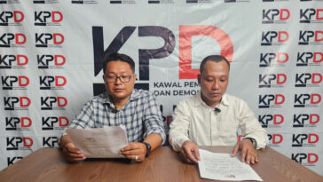 Koordinator Kawal Pemilu dan Demokrasi (KPD), Miftahul Arifin dan Abdul Latif, memberikan keterangan pers di Jakarta, Rabu (15/5/2024), tentang pentingnya PKPU terdampak Putusan MK 2/2023 direvisi. Dokumentasi pribadi