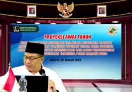 Ketua Lembaga Kajian Strategis MN KAHMI, Lukman Malanuang (kiri), dalam Kajian Reboan #13 bertajuk "Proyeksi Awal Tahun: Reformasi dan Transformasi Tata Kelola Ekosistem Logistik Nasional dan Peran Koperasi Tenaga Kerja Bongkar Muat Pelabuhan untuk Meningkatkan Daya Saing Perekonomian Nasional Mewujudkan Indonesia sebagai Poros Maritim Dunia", Rabu (19/1/2022). LMD MN KAHMI/Fatah Sidik