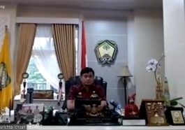 Bupati Gowa yang juga Sekretaris Jenderal APKASI, Adnan Purichta Ichsan, dalam Kajian Reboan #14 bertema "Reformasi Birokrasi; Harapan, Tantangan, dan Problematika Penyetaraan Jabatan Struktural dan Fungsional ASN" pada Kamis (3/2/2022). Tangkapan layar Zoom/LMD MN KAHMI/Fatah Sidik